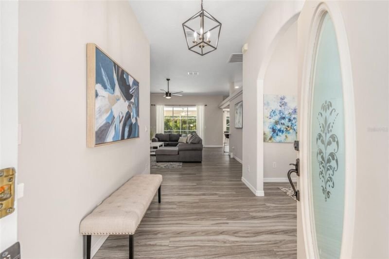 Foyer with arched openings