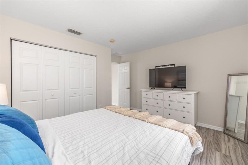 Second guest bedroom closet and dresser